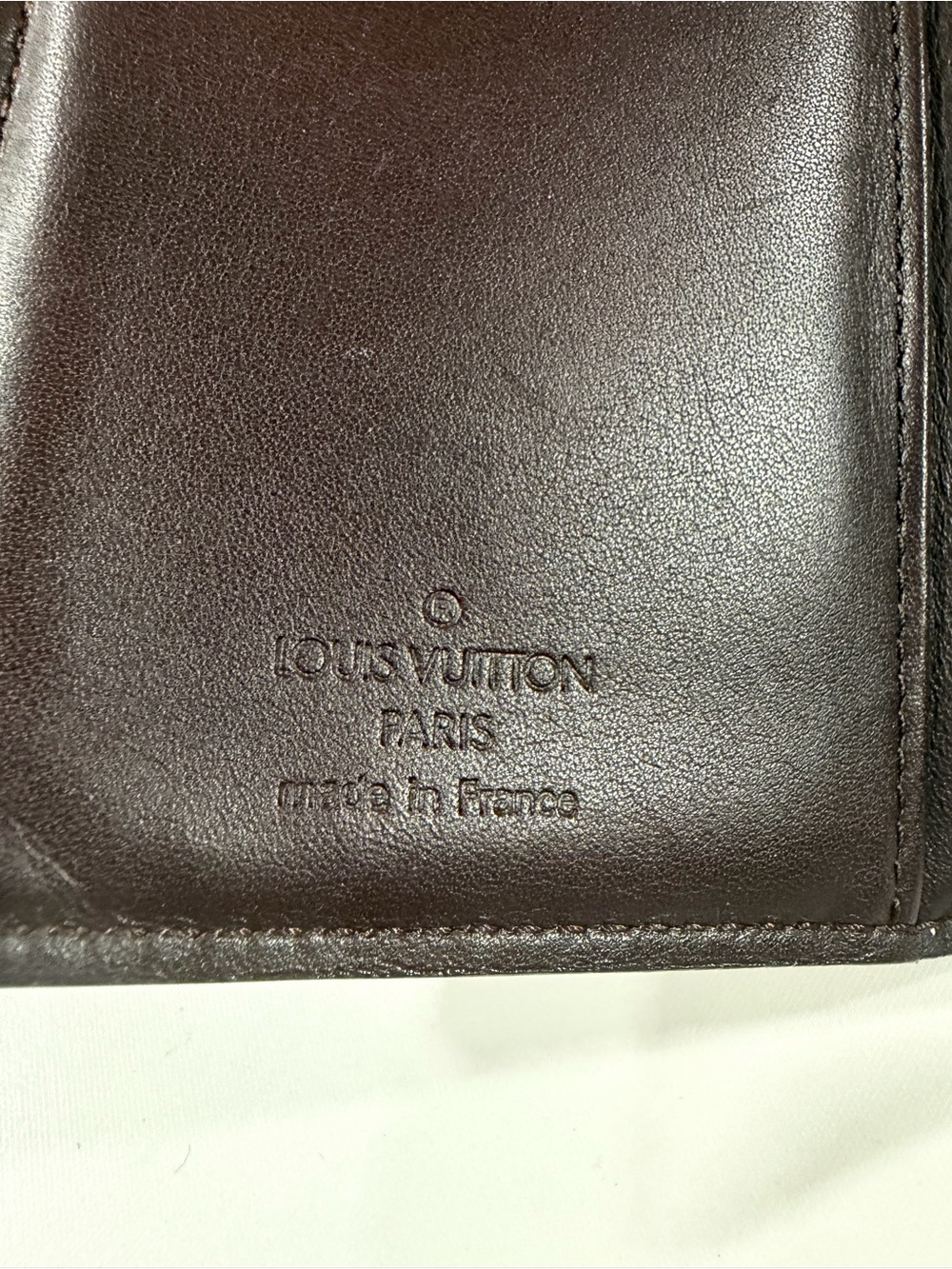 ✨ Authentic Louis Vuitton Vernis Kiss Lock Wallet – Great Condition ✨ w/ Entrupy - Picture 4 of 10
